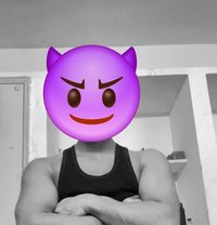 Young Bull_Boy services For Sugar_Milf - Acompañantes masculino in New Delhi