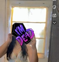 Divya - puta in Mumbai Photo 6 of 6