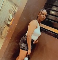 Funcky queen - escort in Accra