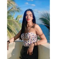 7inch Bigdick Functional Just Arrived - Transsexual escort in Dubai Photo 1 of 17