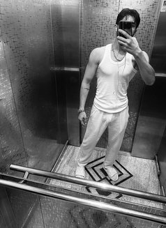 Furkan - Male escort in Dubai Photo 4 of 5