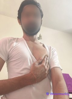 G99 - Male escort in Bangalore Photo 6 of 14