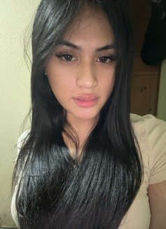 Gab - Transsexual escort in Nagoya Photo 3 of 8