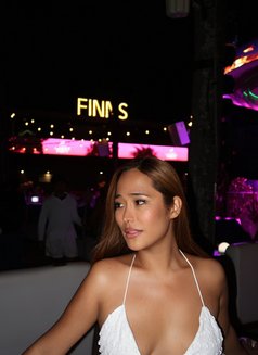 Gabby - Transsexual escort in Yokosuka Photo 7 of 8