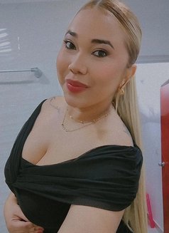 Gabi Rodríguez - masseuse in Dubai Photo 15 of 17