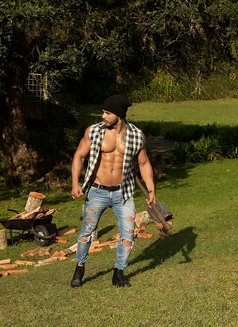 Gabriel Carioca. Br - Male escort in Dubai Photo 1 of 9