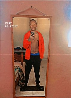 Gabriel - Male escort in Nakuru Photo 2 of 2