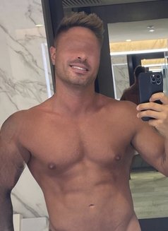 Gabriel Mancini - masseur in Rome Photo 1 of 3