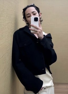 Asian Boy Gabriel - Male escort in İstanbul Photo 1 of 6