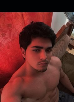 Gabriel - Male escort in Baku Photo 2 of 9
