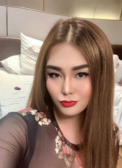 Gabriella - Transsexual escort in Macao Photo 3 of 9