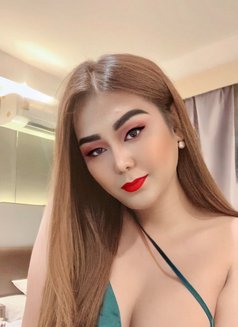 Gabriella - Transsexual escort in Macao Photo 9 of 9