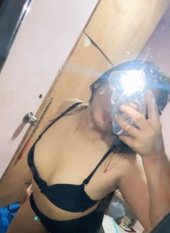 Gabriella Pamada - Acompañantes transexual in Makati City Photo 1 of 5