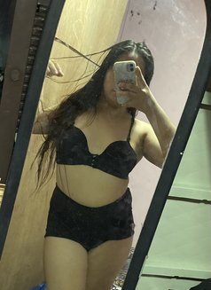 Gabriella Pamada - Acompañantes transexual in Makati City Photo 2 of 5