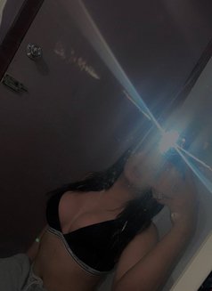 Gabriella Sy - escort in Makati City Photo 1 of 5