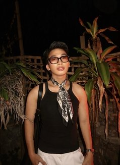 Gabrielle - Male escort in Manila Photo 3 of 5