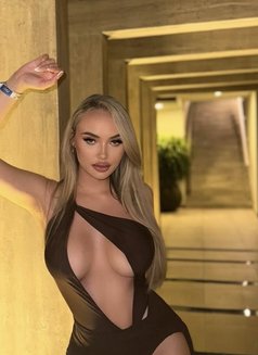 Gaby Brazil - puta in Singapore Photo 7 of 16