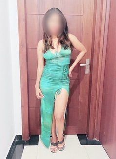 Gaby Independent Meets Super Gfe - puta in Colombo Photo 1 of 25
