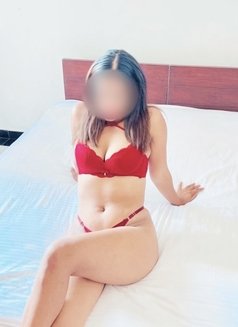 Gaby Independent Meets Super Gfe - escort in Colombo Photo 15 of 28