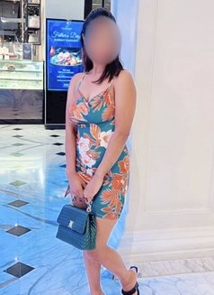Gaby Independent Meets Super Gfe - escort in Colombo Photo 28 of 28