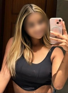 Gaby Independent Meets Super Gfe - escort in Colombo Photo 29 of 30