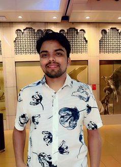 Gagan - Male escort in Dubai Photo 3 of 6