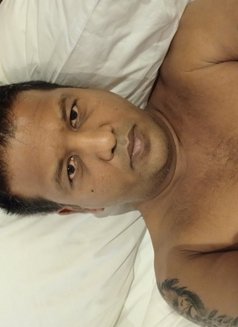 Gaiyya pussy licker - Acompañantes masculino in Kandy Photo 4 of 4