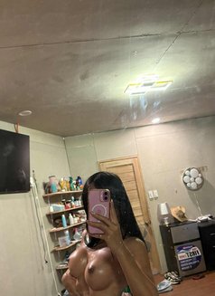 Gal - Acompañantes transexual in Davao Photo 2 of 4