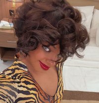 Galaxy - Transsexual escort in Riyadh