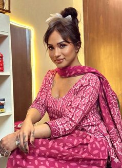 Galaxy - Transsexual escort in New Delhi Photo 16 of 17