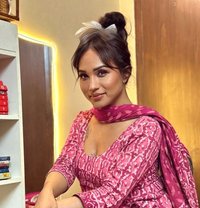 Galaxy - Acompañantes transexual in New Delhi