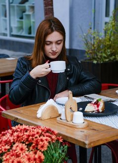 Galina - escort in Hong Kong Photo 2 of 9