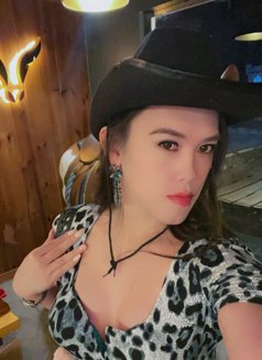 Galina Tesla - Acompañantes transexual in Muscat Photo 7 of 7