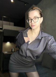 Galla - escort in Dubai Photo 7 of 17