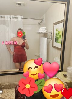 Galya - escort in Toronto Photo 4 of 4