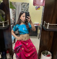 Gamaera Monika - puta in Kathmandu