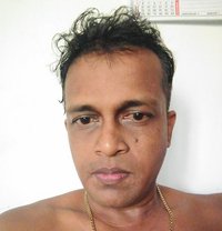 Gamage - Acompañantes masculino in Colombo