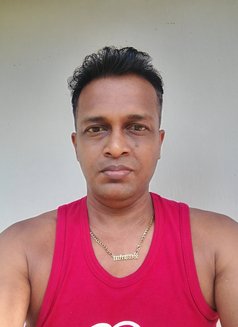 Milf Hunter - Male escort in Colombo Photo 4 of 6