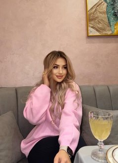 Gamze - escort in İstanbul Photo 2 of 10