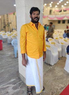 Ganesh - Acompañantes masculino in Chennai Photo 1 of 1