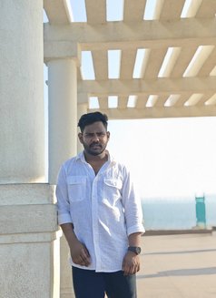 Ganesh - Male escort in Mumbai Photo 8 of 11