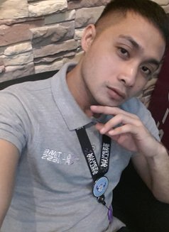 Ganjo - Male escort in Manila Photo 5 of 7