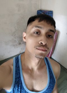 Ganjo - Male escort in Manila Photo 7 of 7