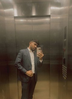 Ganpat Singh - Male escort in Ahmedabad Photo 3 of 4