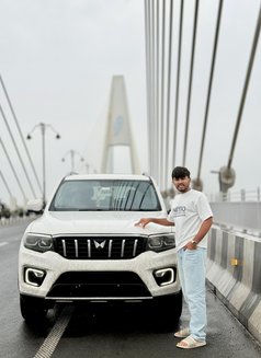 Ganpat Singh - Male escort in Ahmedabad Photo 4 of 6