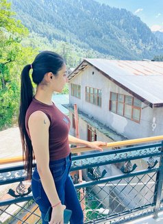 Garima Arora Independent Girl - puta in New Delhi Photo 6 of 6