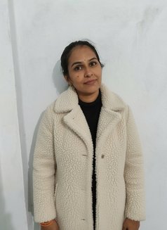 Garima Cash on Dilevery - puta in Kochi Photo 8 of 9