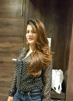 Garima Chopra - escort in Mumbai Photo 3 of 4
