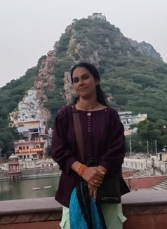 GARIMA VIP ESCORT - escort in Kochi Photo 1 of 4