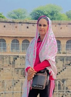 GARIMA VIP ESCORT - escort in Kochi Photo 2 of 4